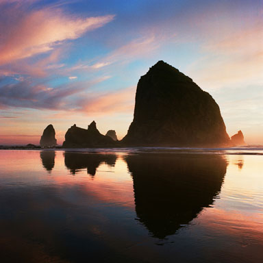 Hay-Stack-Rock--2,-Cannon-Beach,-OR-Coast.jpg