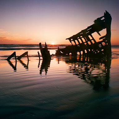 Peter-Iderdale-Ship-Wreck,-Fort-Stevens,-WA.jpg